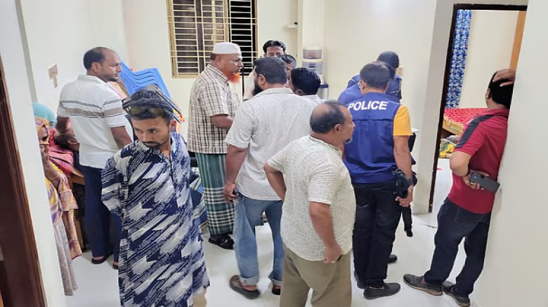 লক্ষ্মীপুরে ঘরে ঢুকে মা-মেয়েকে হ'ত্যা